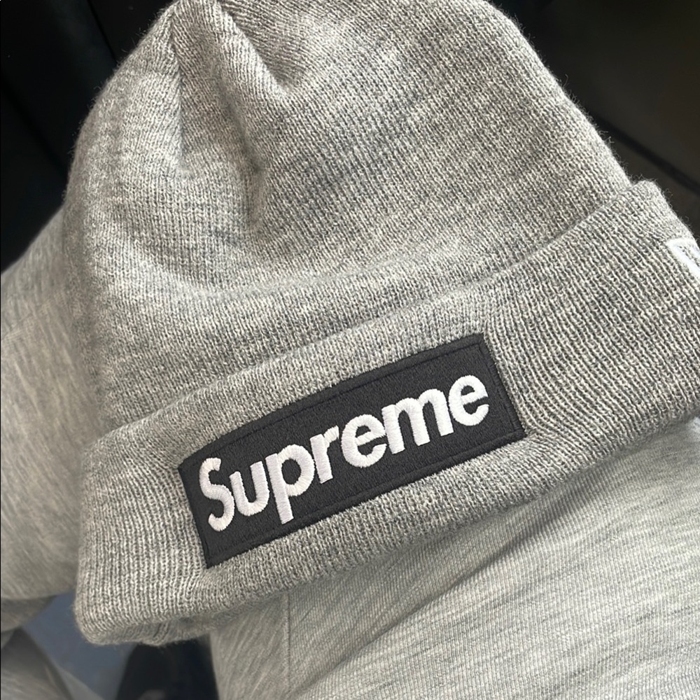 Supreme/ new era bogo beanie